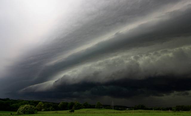 forse shelfcloud verbonden aan bow echo