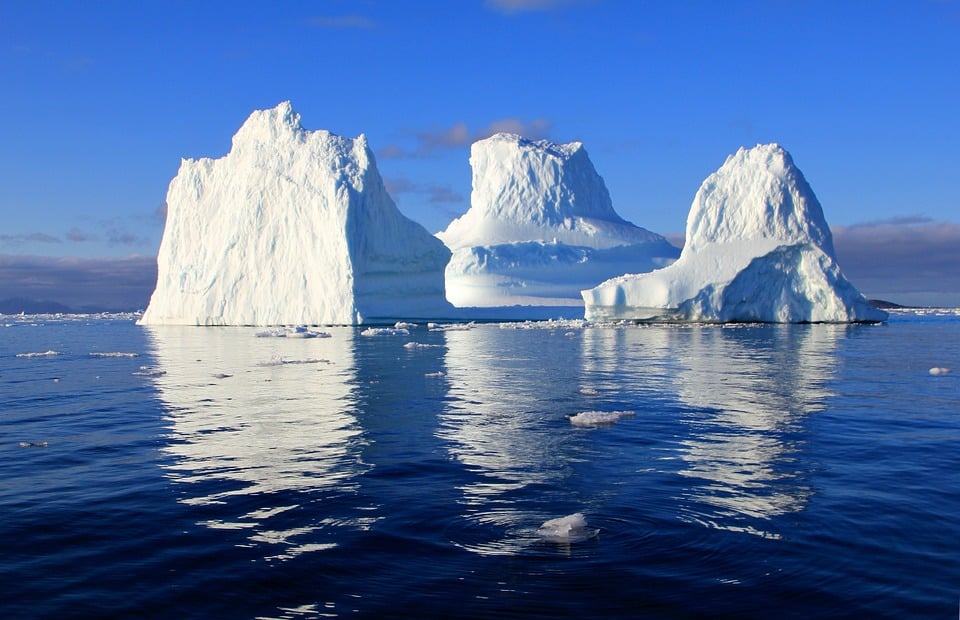 ijsbergen nabij Antarctica